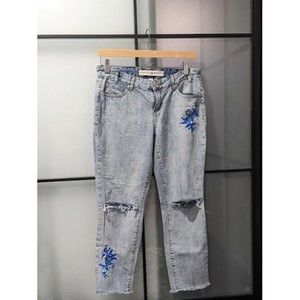 Ashley Mason | Vintage Floral Light Wash Baggy Distressed Embroidery Jeans Sz 3